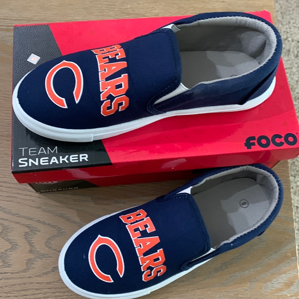 Chicago bears canvas slip on shoe. Size 8